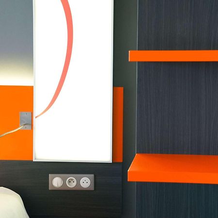 Hotel Ibis Styles Caen Centre Gare Esterno foto