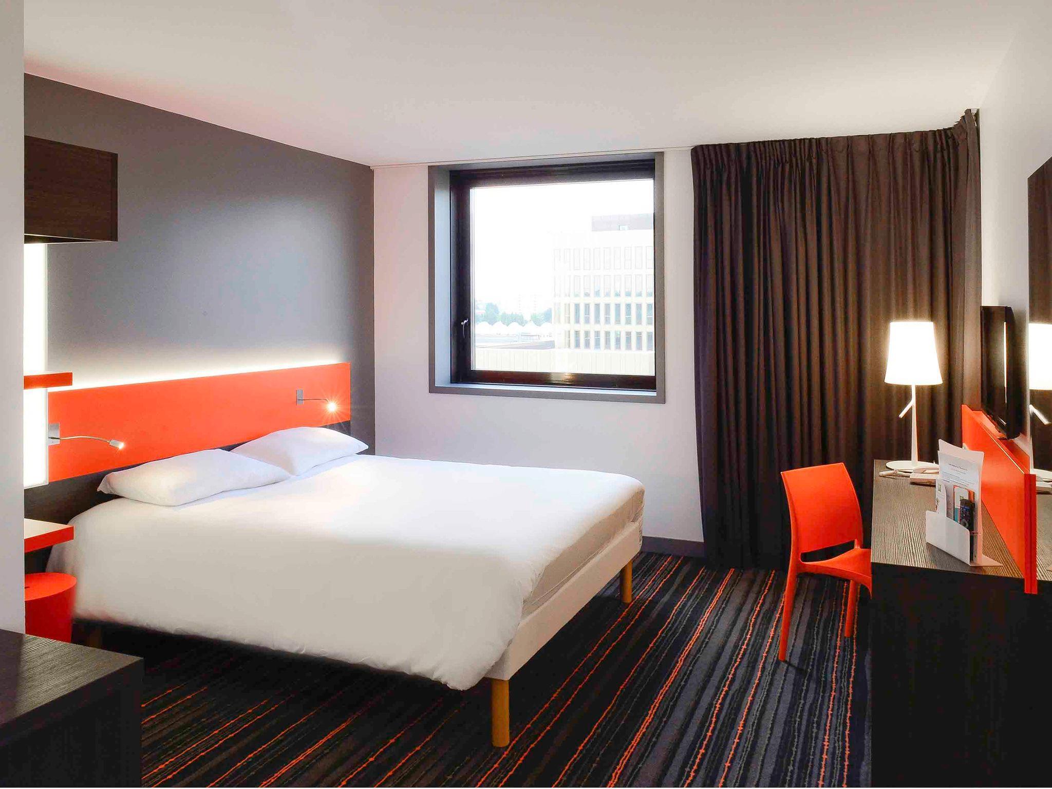 Hotel Ibis Styles Caen Centre Gare Esterno foto