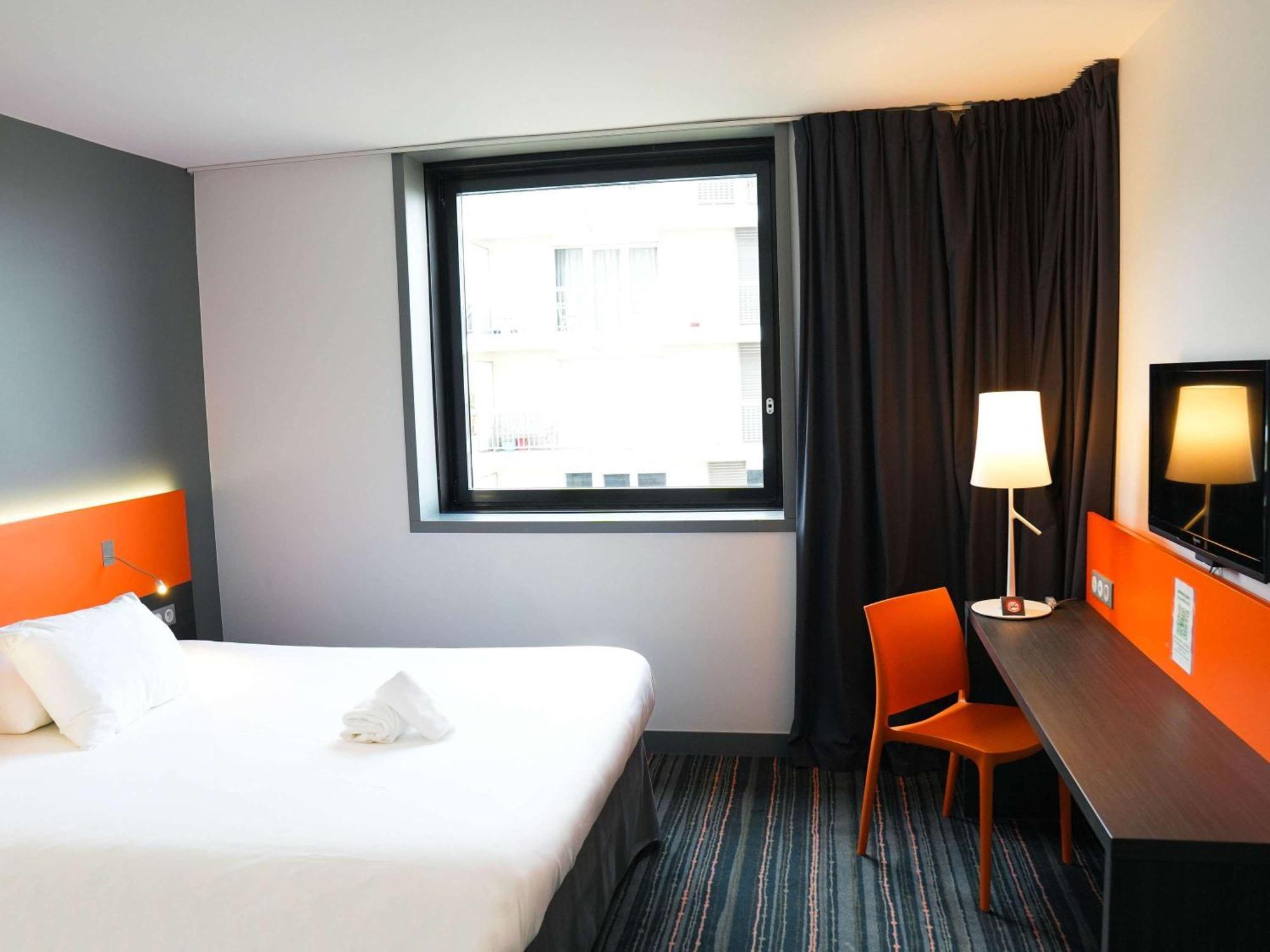Hotel Ibis Styles Caen Centre Gare Esterno foto