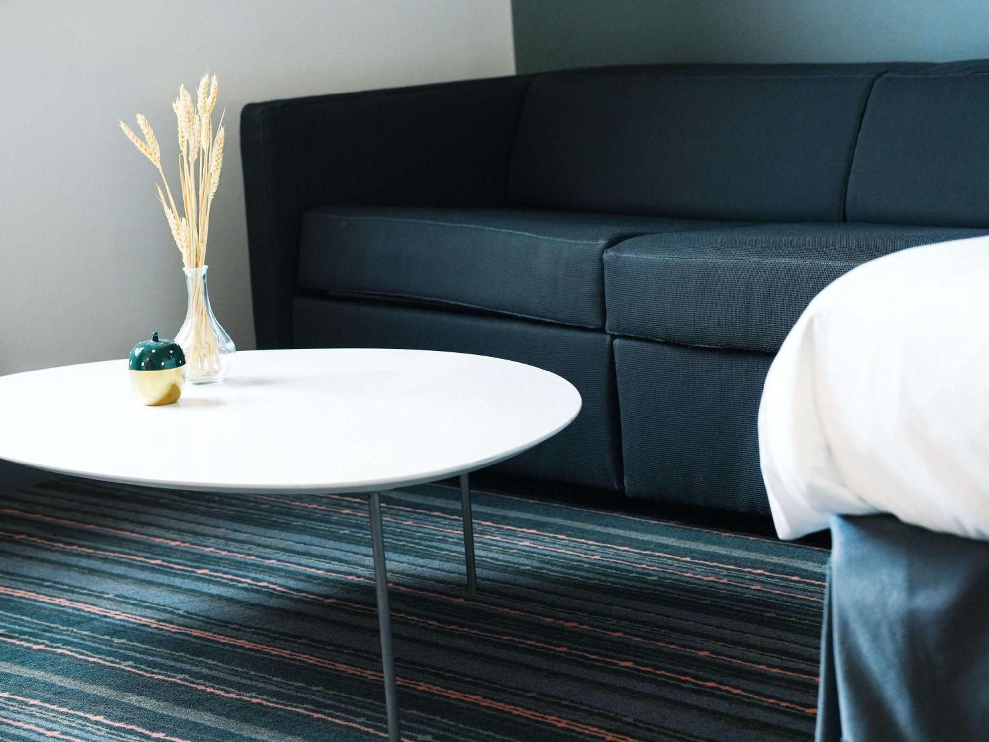 Hotel Ibis Styles Caen Centre Gare Esterno foto