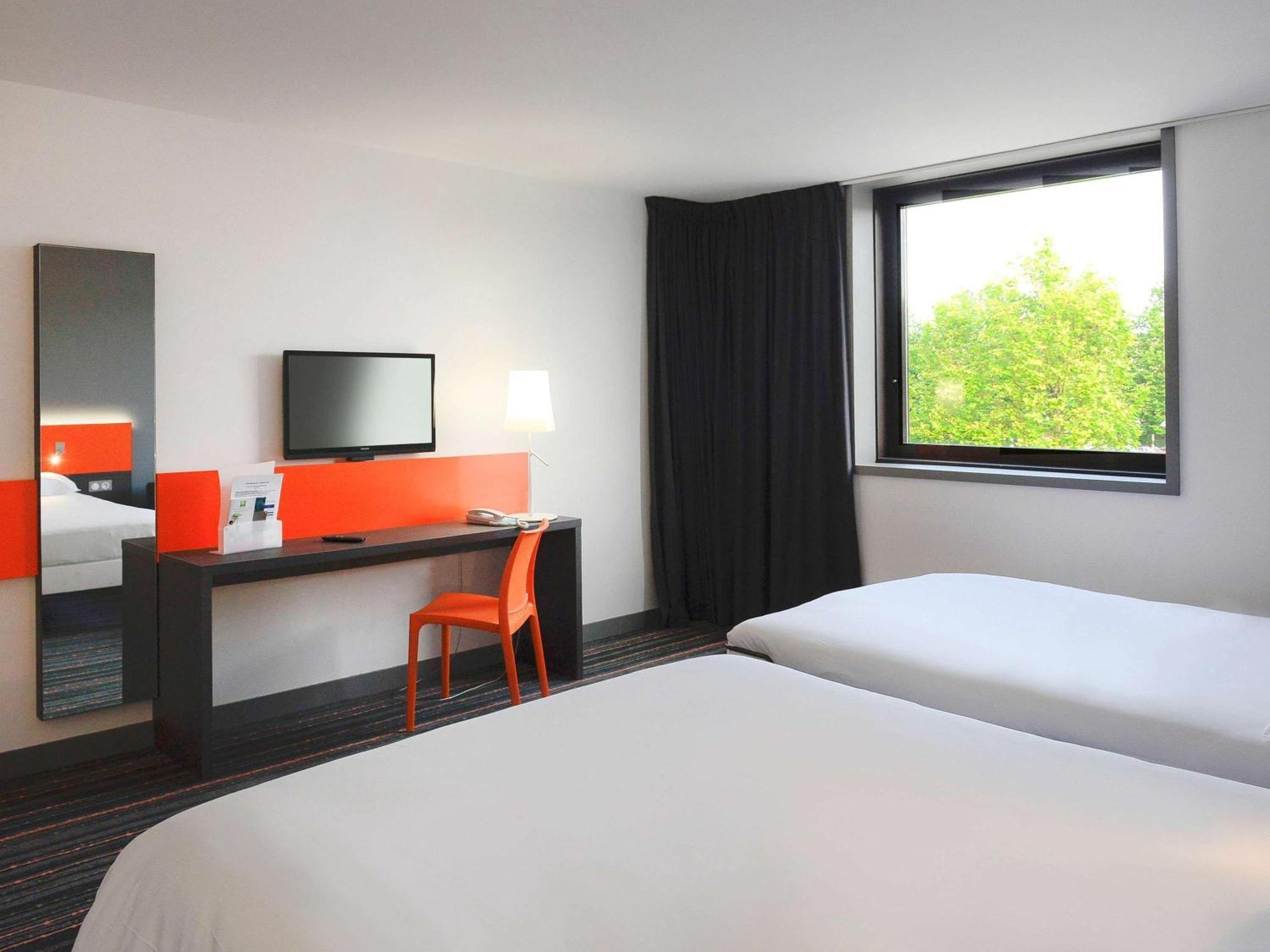 Hotel Ibis Styles Caen Centre Gare Esterno foto