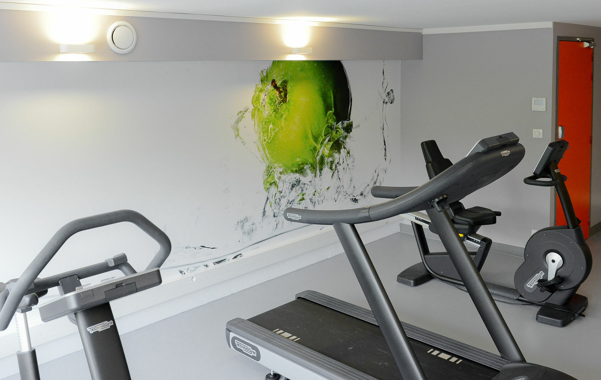 Hotel Ibis Styles Caen Centre Gare Esterno foto